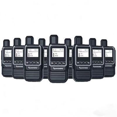 Buy 泉盛IP-Q7全国对讲5000公里迷你小型4G全网通插卡车队自驾游手台 online manufacture